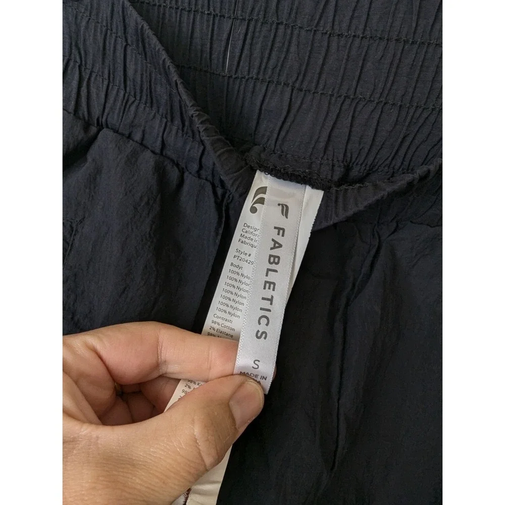 Fabletics Windbreaker Pants Womens S Black Rainbow Side Stripe Zip Ankle Track - Picture 5 of 7